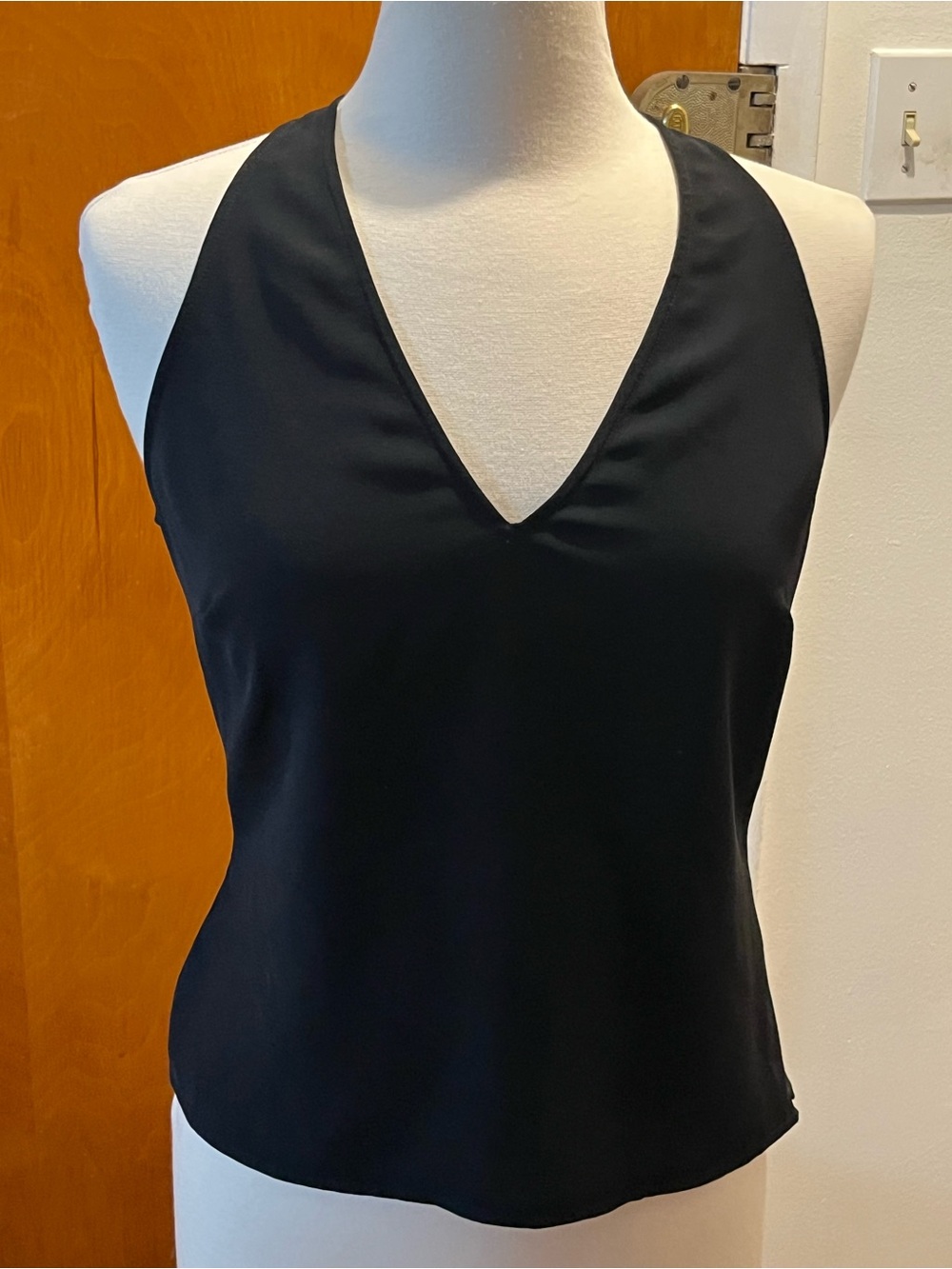 Tahari Women's Black V Neck Halter Top Side Zip Pullover Top. Size 12. EUC
